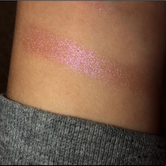 Becca Highlighter - Picture 5 of 5